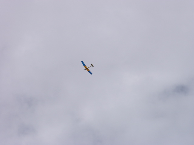 P2033458